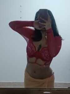 Baaby_Liss kullanıcısının Red suit 🍓🎀 albümü -  2 fotoğraf