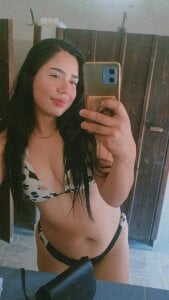 Layla_CharlottePublic Bild 3