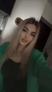 ItsIvyLicious_ Just me Foto 3