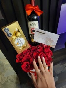 RenataLeclair A nice gift from someone special Pic 3