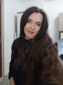 Angela_swet Public slika