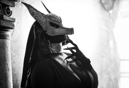 bella-green God anubis Pic