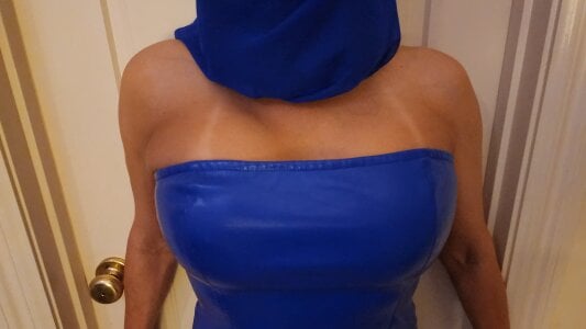 MelinaJameson Blue Dress Pic 4