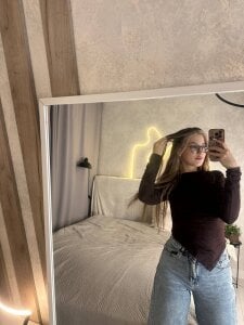 NicolaHulse Everyday Me รูป  2