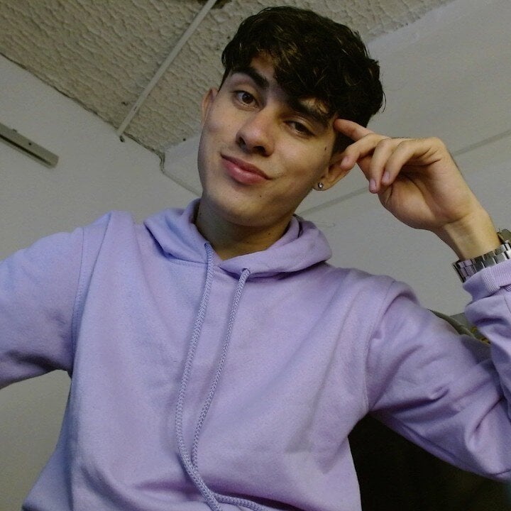 Foto  7917 de Dyla_n18 – em alta