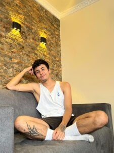 aslanmorris Chill Pic 3