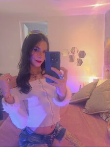 Charlotte_Landry__ I FEEL PRETTY 🥕🐻🌺 зображення