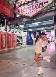 love_velvet_Public Bild