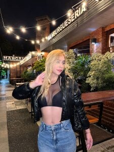 EllieObeirne Public Foto 5