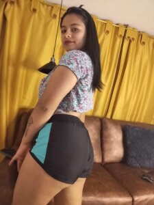 Desirelust_ Public Pic 6