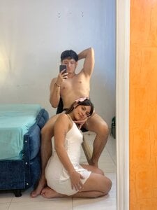 Zoe_And_Dylan_ tender couple Pic