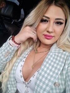 EvaMendeez Public Pic 8