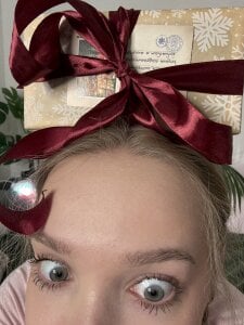 bambi_lu✨🤍EPIC GOAL 🤍 packing phone to my grandmother🤍✨图片 4