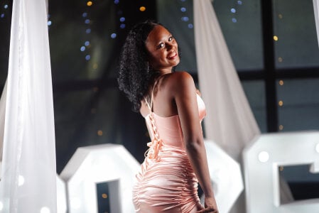 MAILYN_ER Happy 🎉 Year 🎇 New ✨ Pic 2