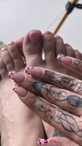 aphroditebloom Cute and pink Pic 4