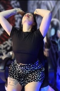 lady_merlot1 I need a naughty boy 🕶️🕶️🕶️ Pic 4