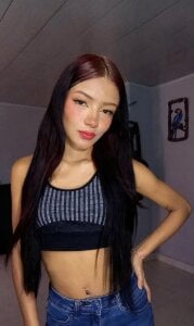 IvorySelene Good morning, lovely ☀️✨ I’m live from 8:30 a.m. to 3:30 p.m., surrounded by soft elegance, playful 사진 3