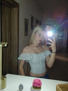 CherrylHolme Public Pic