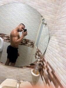 CHRISTIAN_DISICK Hot day! 사진