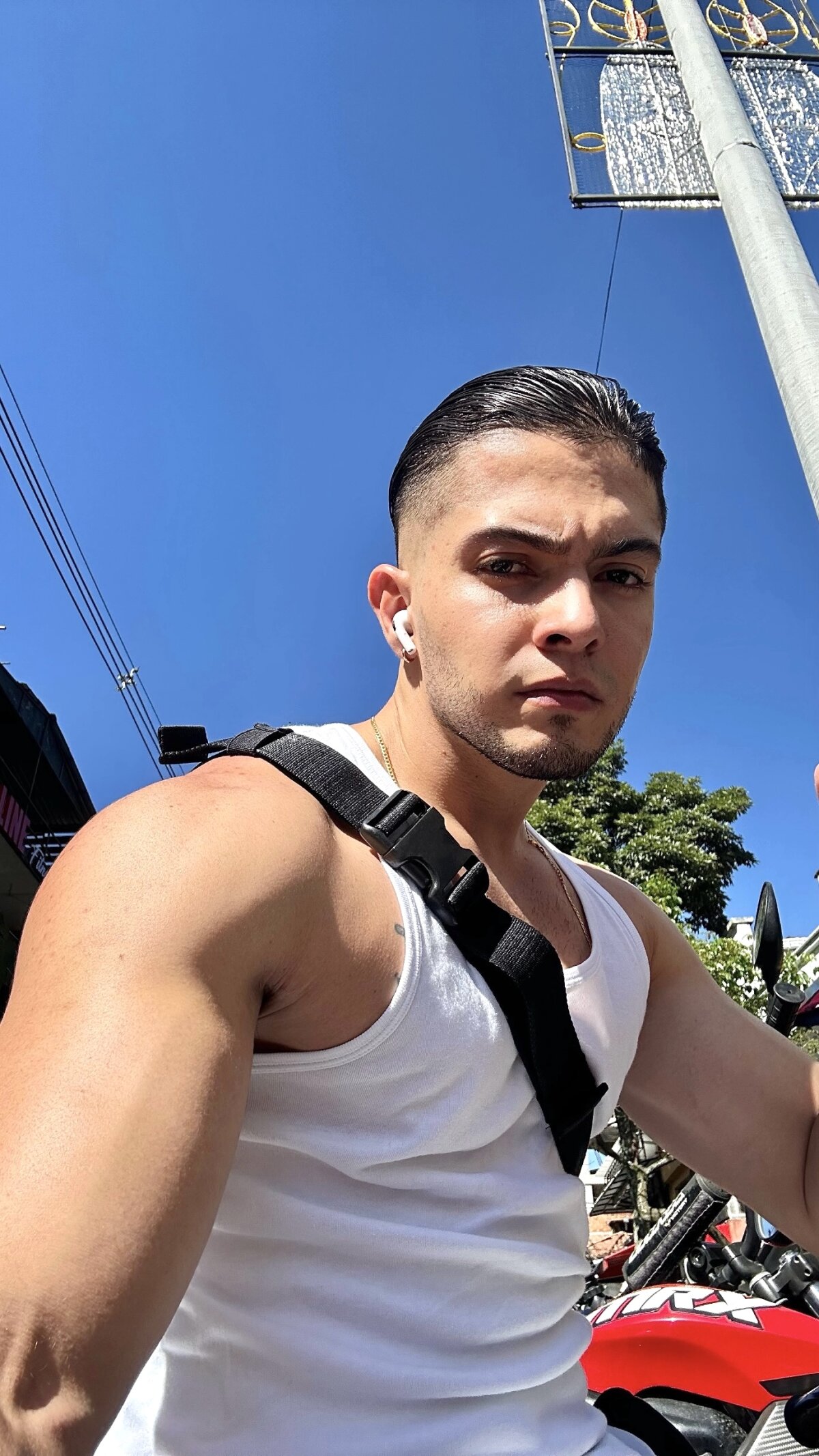 GrantBlake Foto en Tendencia 8223