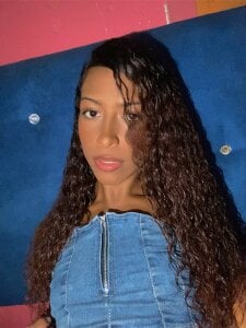 Ashley_AlexaPublic Bild 5