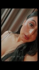 Amber_gold_ Lover in love language Pic 2