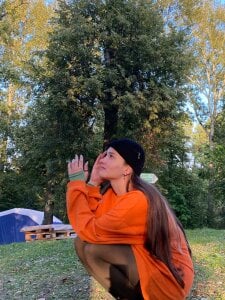 CarmelaLiebherr If you were a monk, what would you do first? Poză