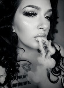 Jinyxx3 Smoke with me bae? 🚬🥦🍭 Foto