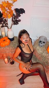 VeraGarnier The wild side came out tonight 🐆🔥 Pic 5