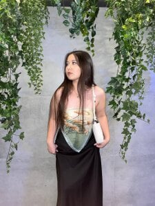 CarmanHenning How do you like me dressed in a dress Kuva 3