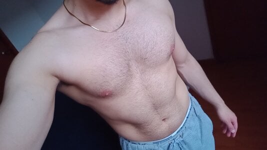 Mercury_muscle This is what my physique looks like after training. Bilde 4