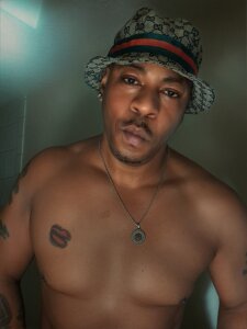 Girthbrooks49@xh Public Hình