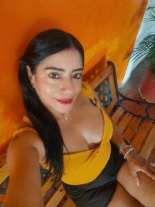 leyton_mia Public slika 3