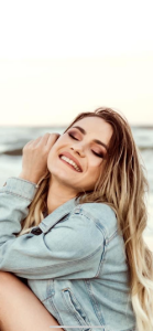 AlessiaCreed Just sneak peak Pic 9