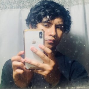 ContraryMomos Yo Pic 2