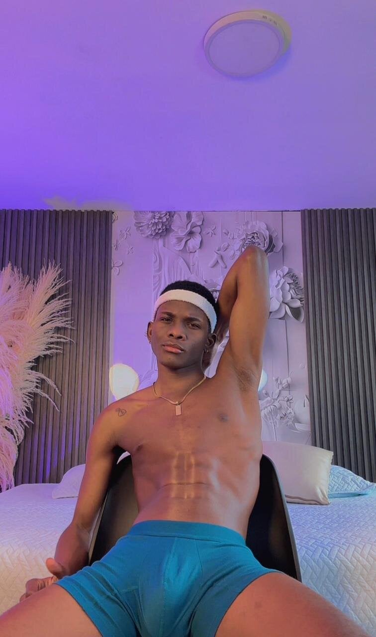 JacksonMuller_ 热门图片 236