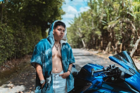 AlanRed_ Natural boy 🩵 Pic