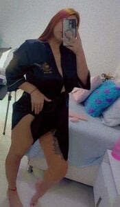 hillary_uckerman_ good morning love come let's enjoy the day...👅😈🫦 Immagine  2