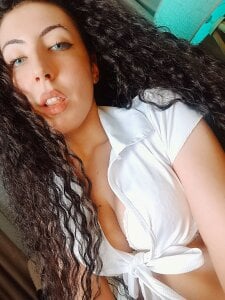 AshleyLuxy Public  3টি ছবি