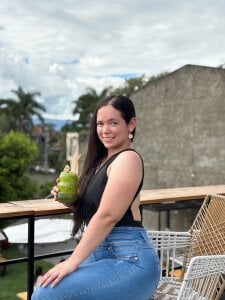 Mostrándote un poco de mi descanso 🍷💚 de loreen_grey  6 Imagens