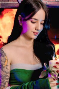 AteneaSensual Navidad sexy Pic 3