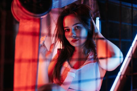 wet_cake_ neon photoshoot Pic