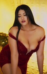 estrella_bigboobs14 Elegant night Pic 3