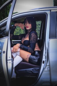 isabela-nix a nice day of walking Billede 3