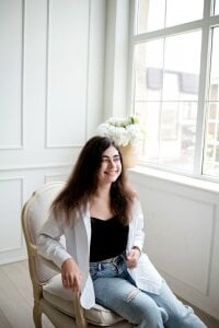 JoanBrach Every day is a new story Pic 3