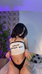 AmberMoss_ Public Pic