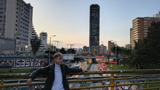 smallgiant27 Public Pic 7