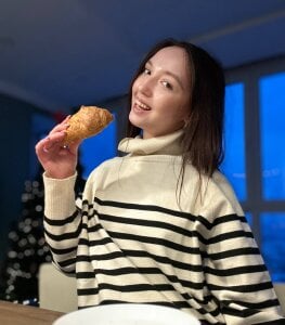 LeonaBelhumeur Cheers to the New Year! Pic