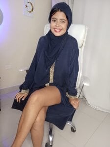 NaylaAbadi Do you want to be with me for a moment 😈 Poză