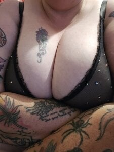 k1w1bbw Cute candids Pic 7